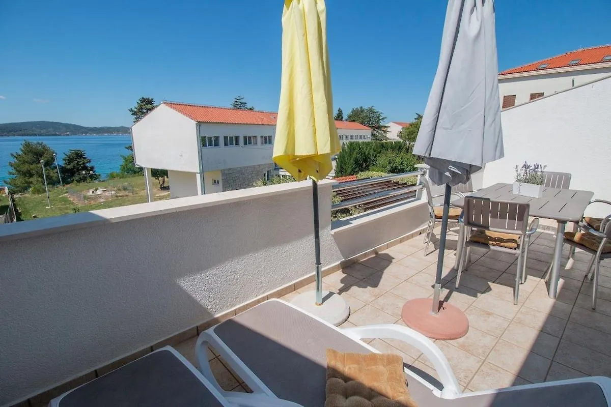 Apartment Verde زادار