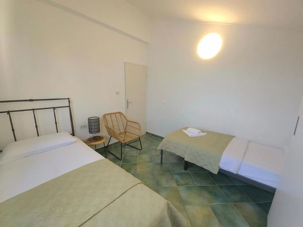Apartment Verde زادار